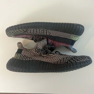 Yeezy Yechil (non-reflective) sz 12